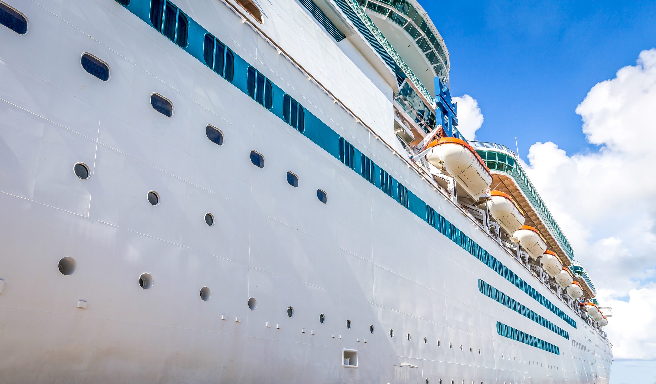 importance of cruise ship in tourism industry